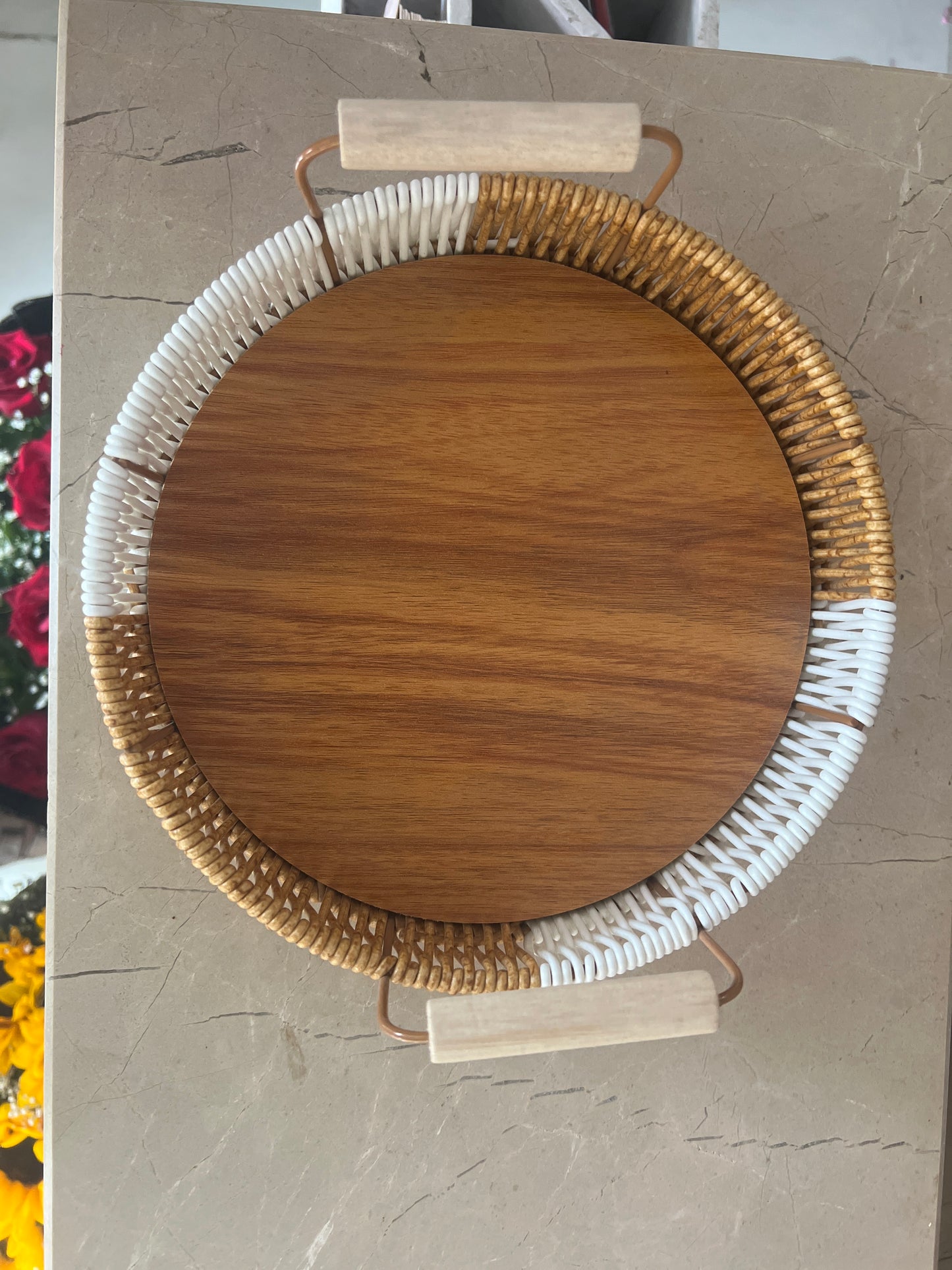 Premium Gift Basket Pakistan – Stylish Hamper for Flowers, Perfume & Chocolates