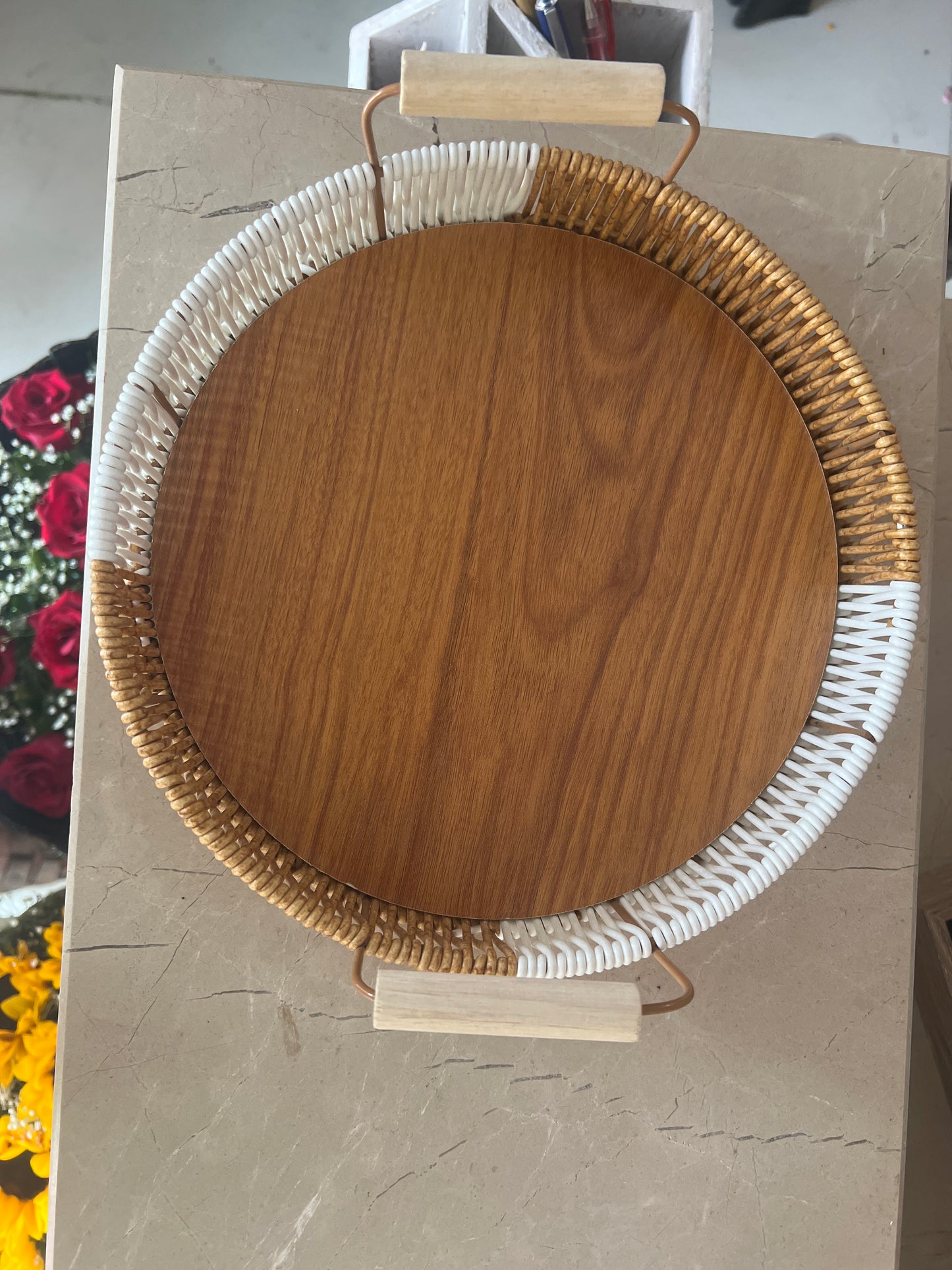 Premium Gift Basket Pakistan – Stylish Hamper for Flowers, Perfume & Chocolates